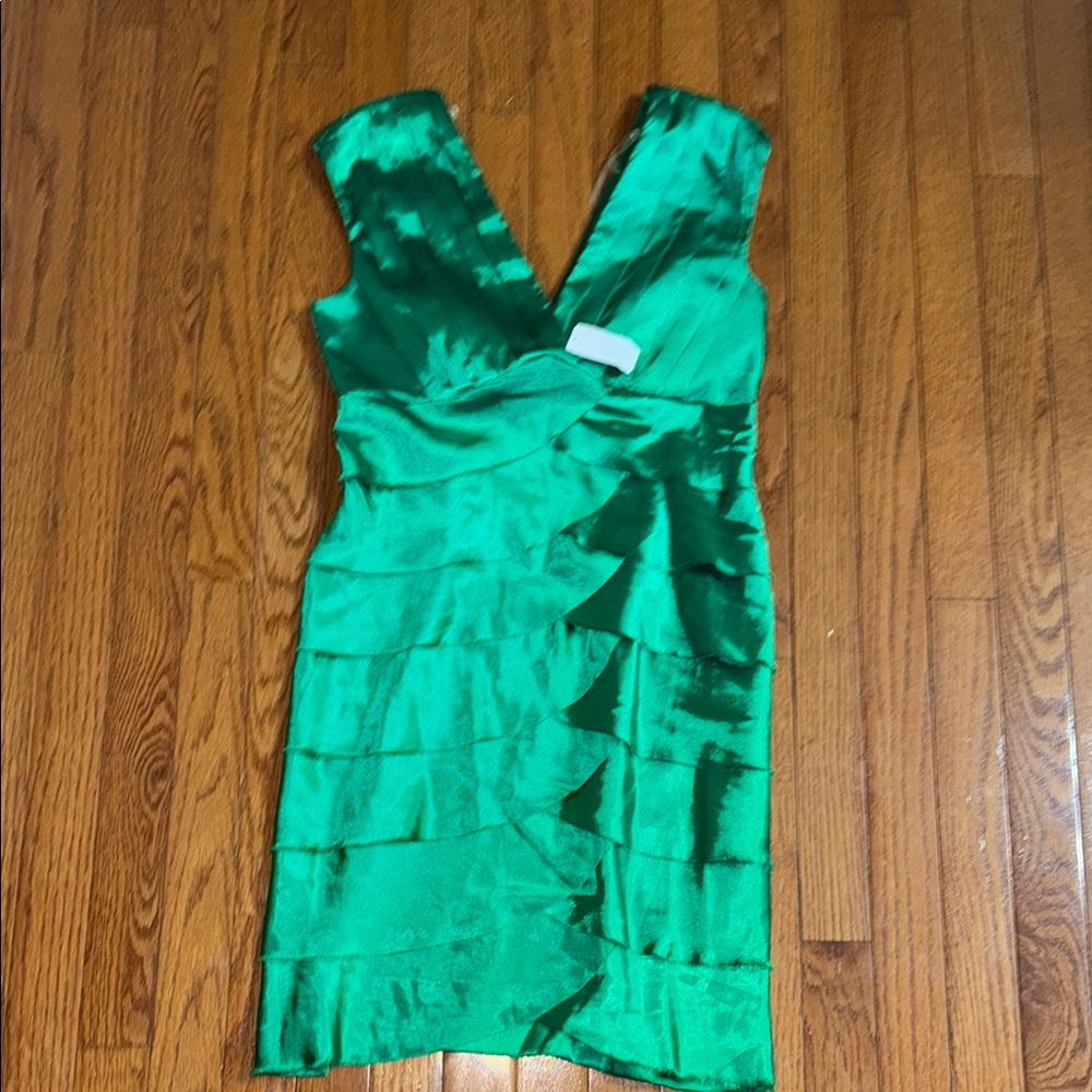 Dots Vibrant Green Backless Dress